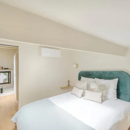 Maison Alcome - Elegant Artist's With Private Garden Guest house Paris