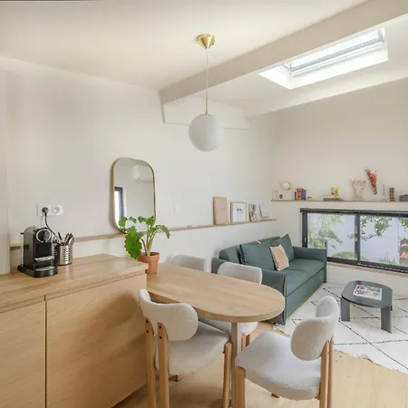 Maison Alcome - Elegant Artist's With Private Garden Guest house Paris