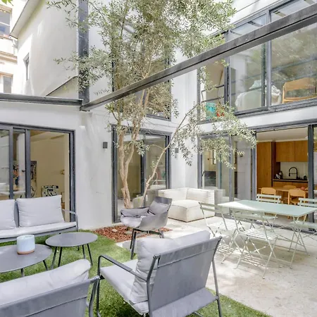 Maison Alcome - Elegant Artist's With Private Garden 4* Parigi